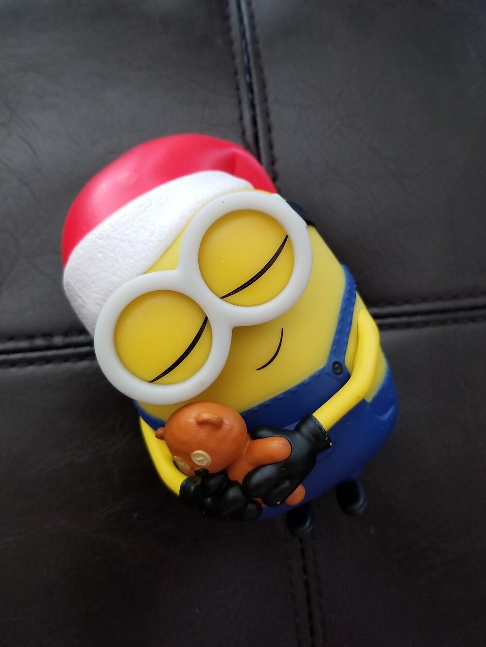 ❗Minions Bob and Bear with Santa Hat Vinyl Figure❗